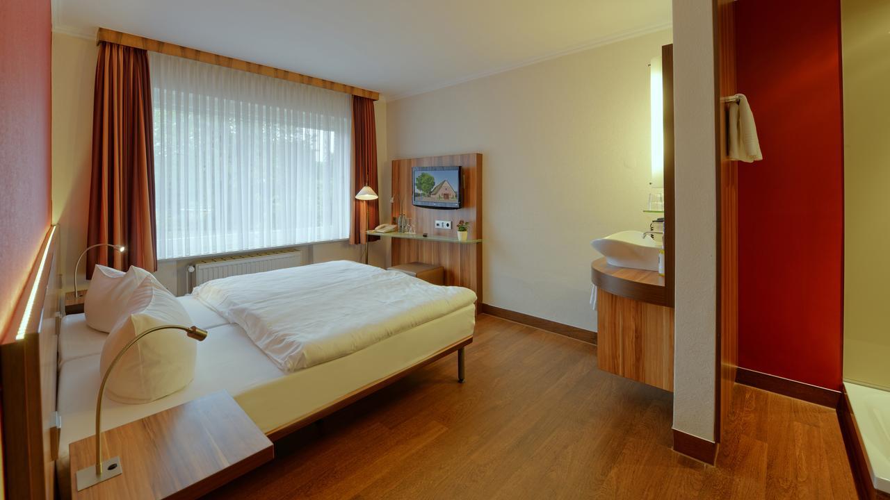 Landhotel Zur Eiche Buxtehude Esterno foto