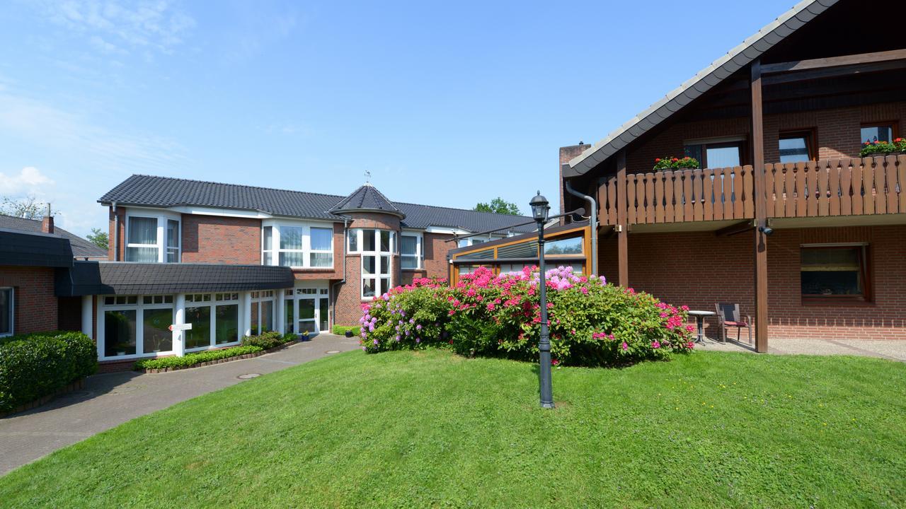Landhotel Zur Eiche Buxtehude Esterno foto